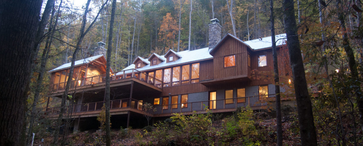 Modern mountain home reflects natural enviornment